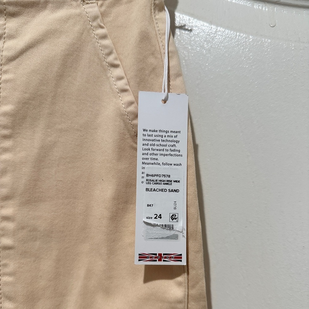 NWT Hudson Jeans Rosalie High Waisted Cargo Jeans in Bleached Sand - Picture 11 of 11